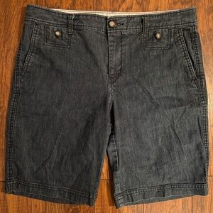 Dockers Denim Dark Wash Blue Cotton Women’s 10 (small) Bermuda Flat Front Shorts